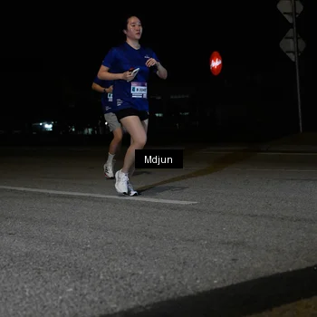 Runner Photo 7453195