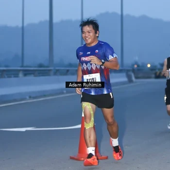 Runner Photo 7453197
