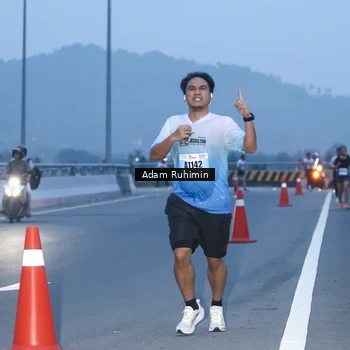 Runner Photo 7453204