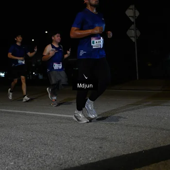 Runner Photo 7453238