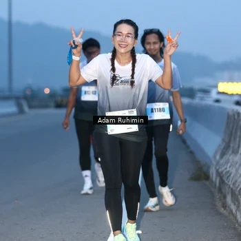 Runner Photo 7453250