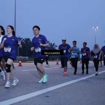 Runner Photo 7453308