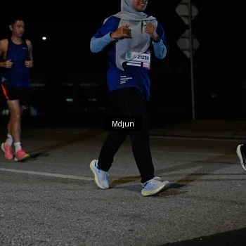 Runner Photo 7453324