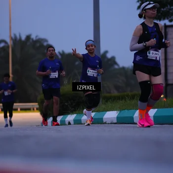 Runner Photo 7453325