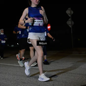 Runner Photo 7453340