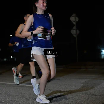 Runner Photo 7453341