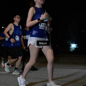 Runner Photo 7453343