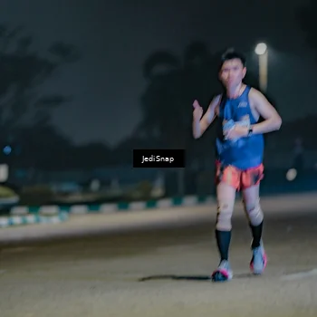 Runner Photo 7453392