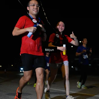 Runner Photo 7453403
