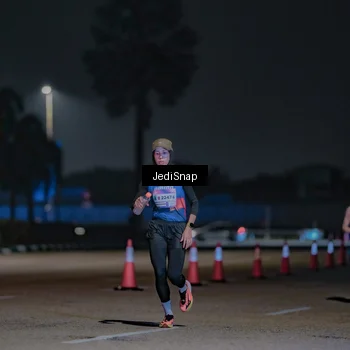 Runner Photo 7453405