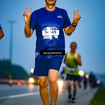 Runner Photo 7453419