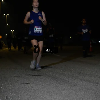 Runner Photo 7453427
