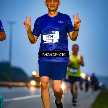 Runner Photo 7453428