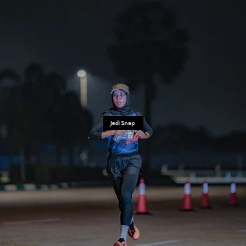 Runner Photo 7453441