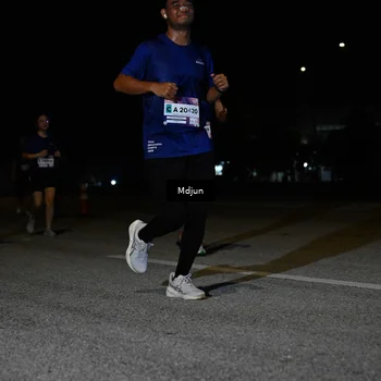 Runner Photo 7453462