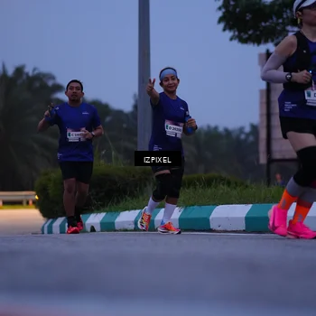 Runner Photo 7453465