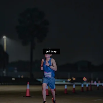 Runner Photo 7453466