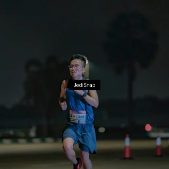 Runner Photo 7453514