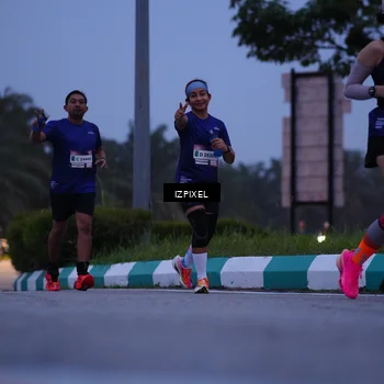 Runner Photo 7453518
