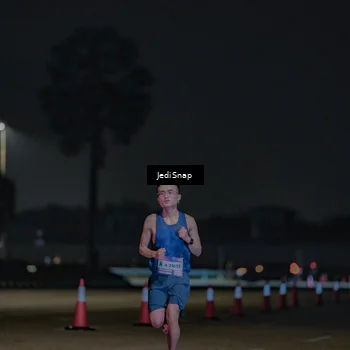 Runner Photo 7453519