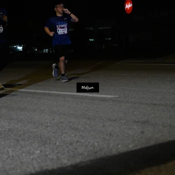 Runner Photo 7453531