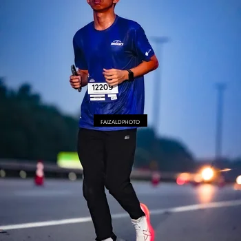 Runner Photo 7453545