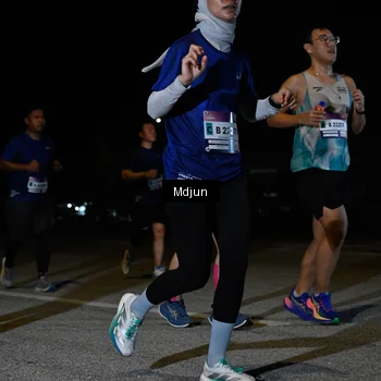 Runner Photo 7453574