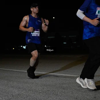 Runner Photo 7453576