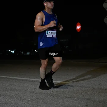 Runner Photo 7453590