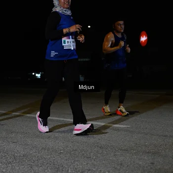 Runner Photo 7453618