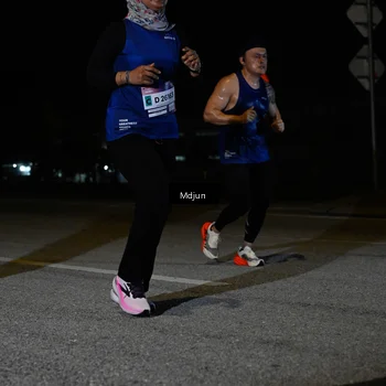 Runner Photo 7453621