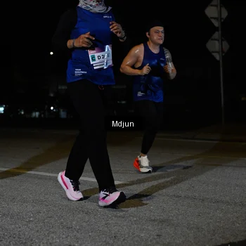Runner Photo 7453623