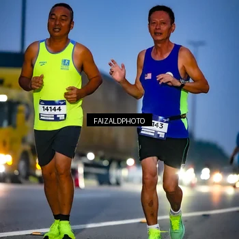 Runner Photo 7453624