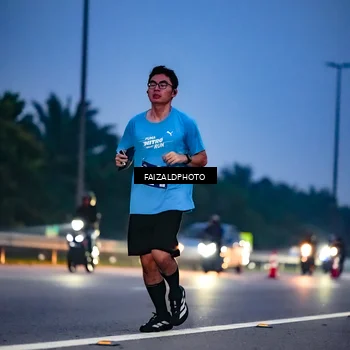 Runner Photo 7453627