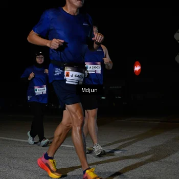 Runner Photo 7453637
