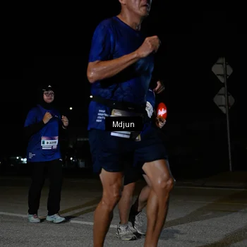 Runner Photo 7453640