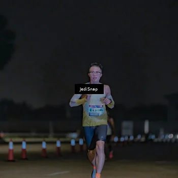 Runner Photo 7453644