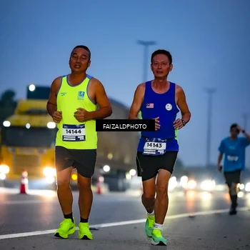 Runner Photo 7453645