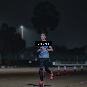 Runner Photo 7453659