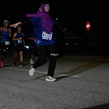 Runner Photo 7453663