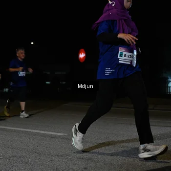 Runner Photo 7453673