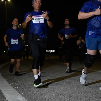 Runner Photo 7453693