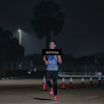 Runner Photo 7453698