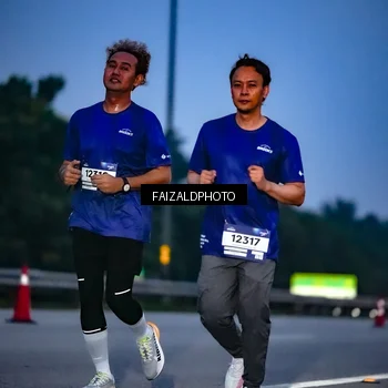 Runner Photo 7453699
