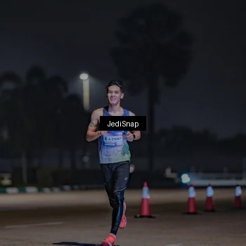 Runner Photo 7453700