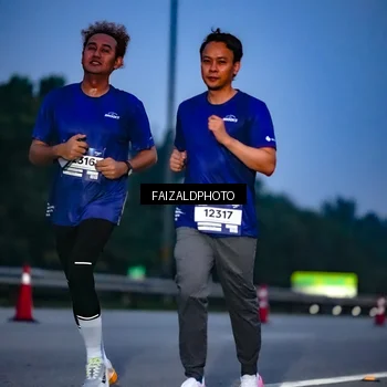 Runner Photo 7453702