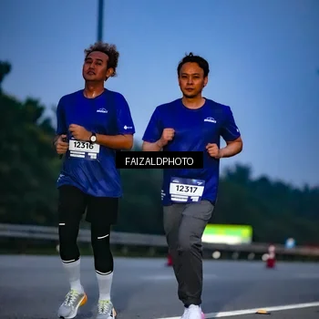 Runner Photo 7453710