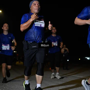 Runner Photo 7453711