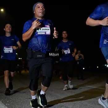 Runner Photo 7453714