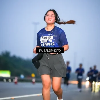 Runner Photo 7453718